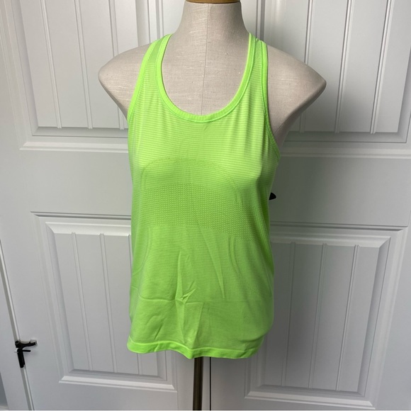 🍁50% Off Sale 🍁 Lululemon Swiftly Tech Neon Green - Picture 6 of 11